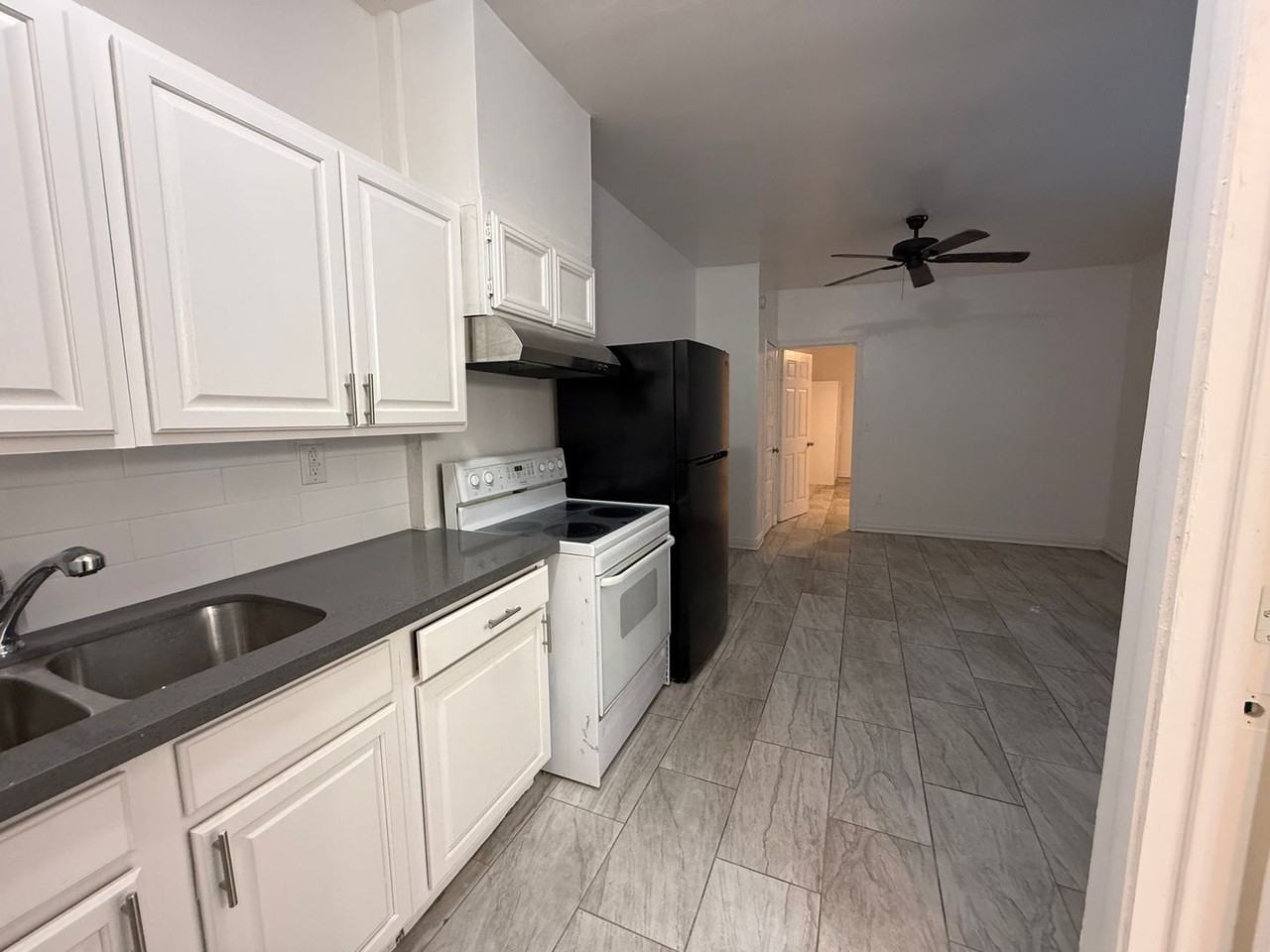 A612 - Photo 3 of 19