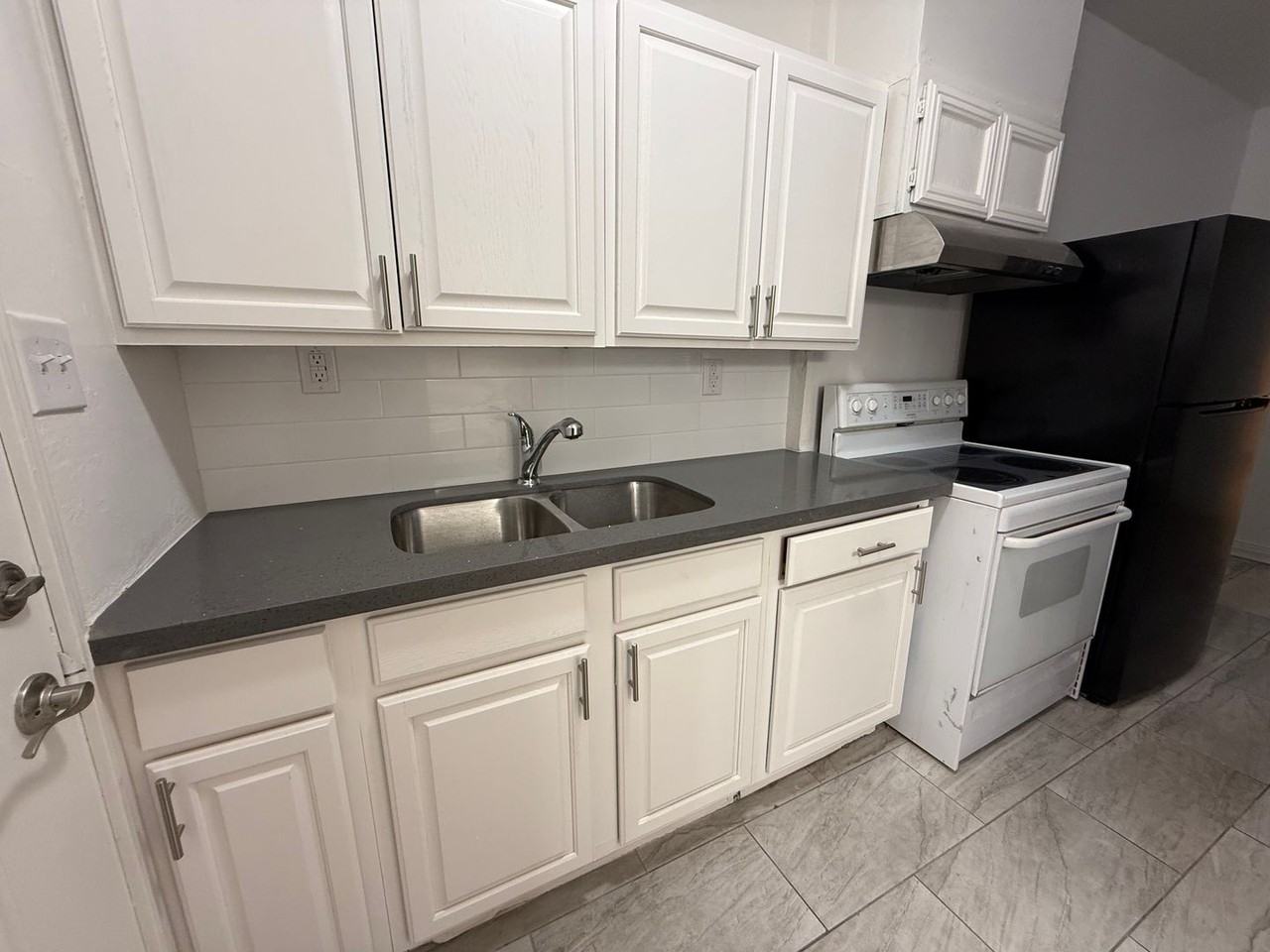 A612 - Photo 4 of 19