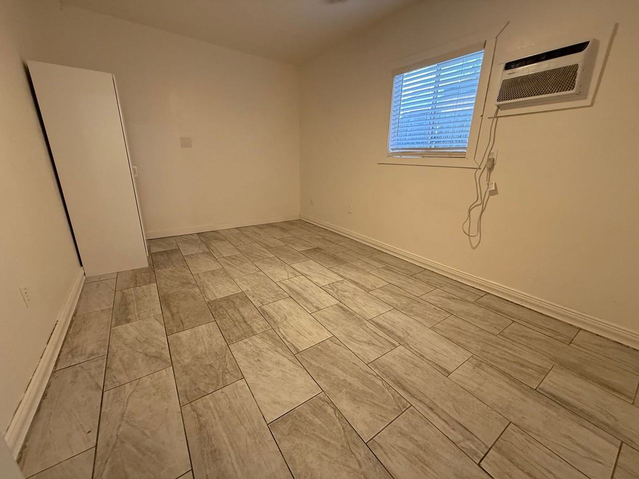 A612 - Photo 7 of 19