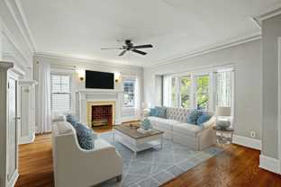 3038 N Maryland Ave - Photo 1 of 1