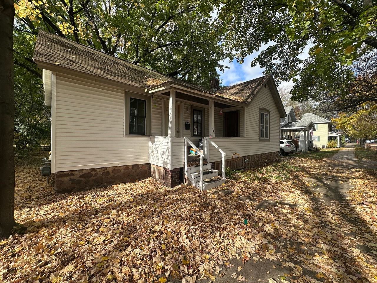 120 N 4th Ave - Photo 2 of 38