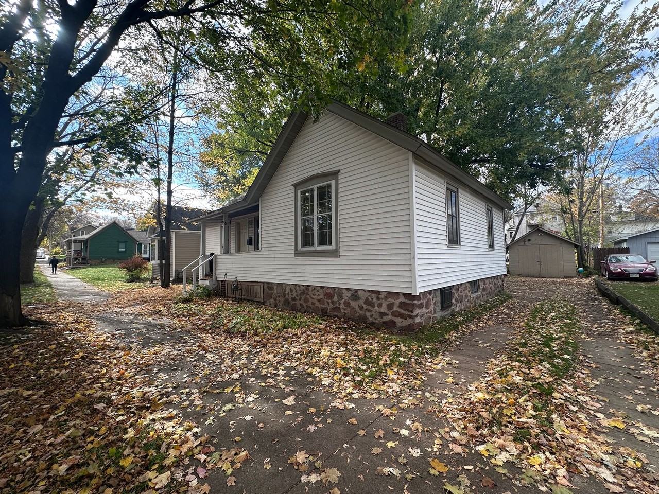 120 N 4th Ave - Photo 3 of 38