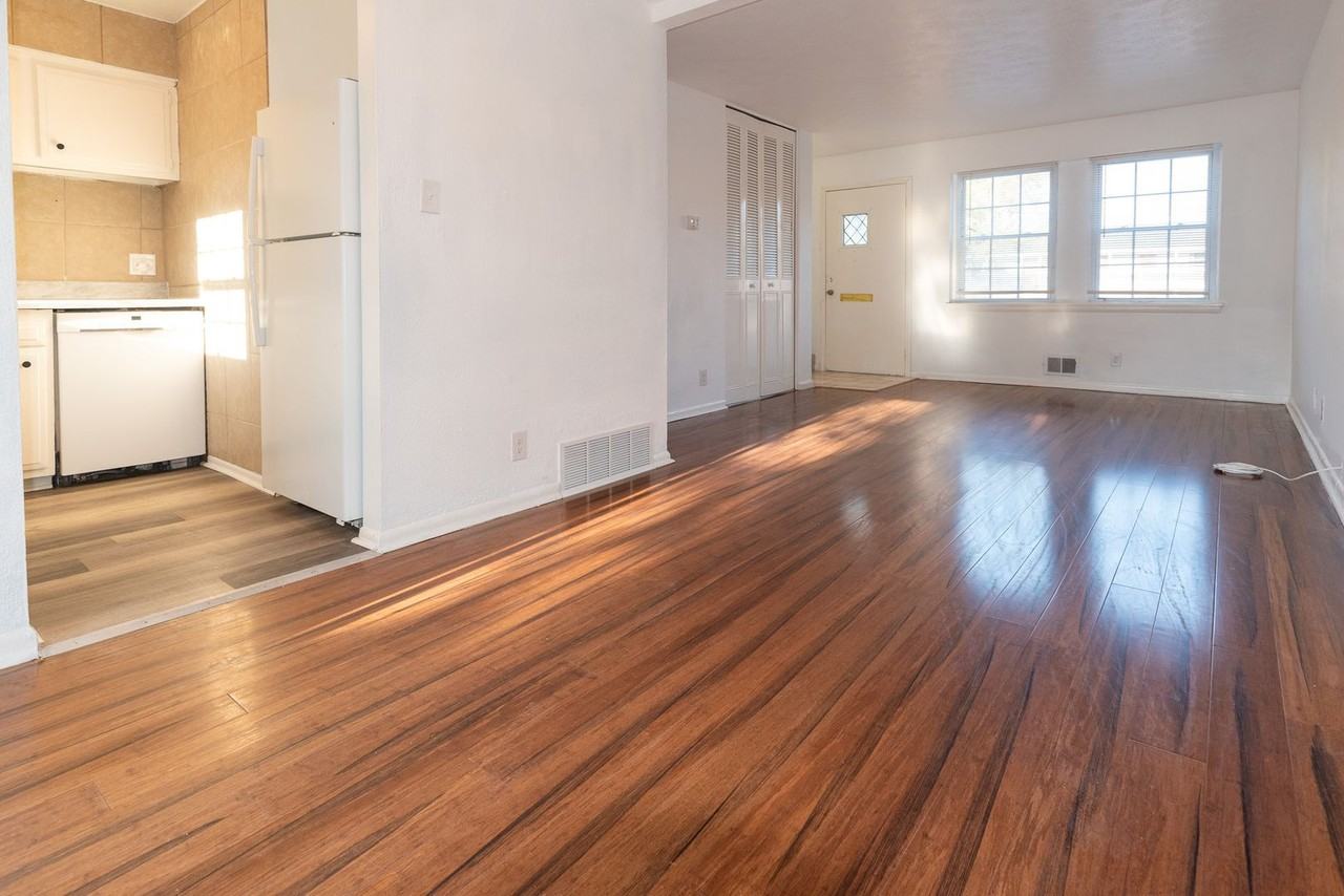 2906 Brinkey Way - Photo 3 of 18