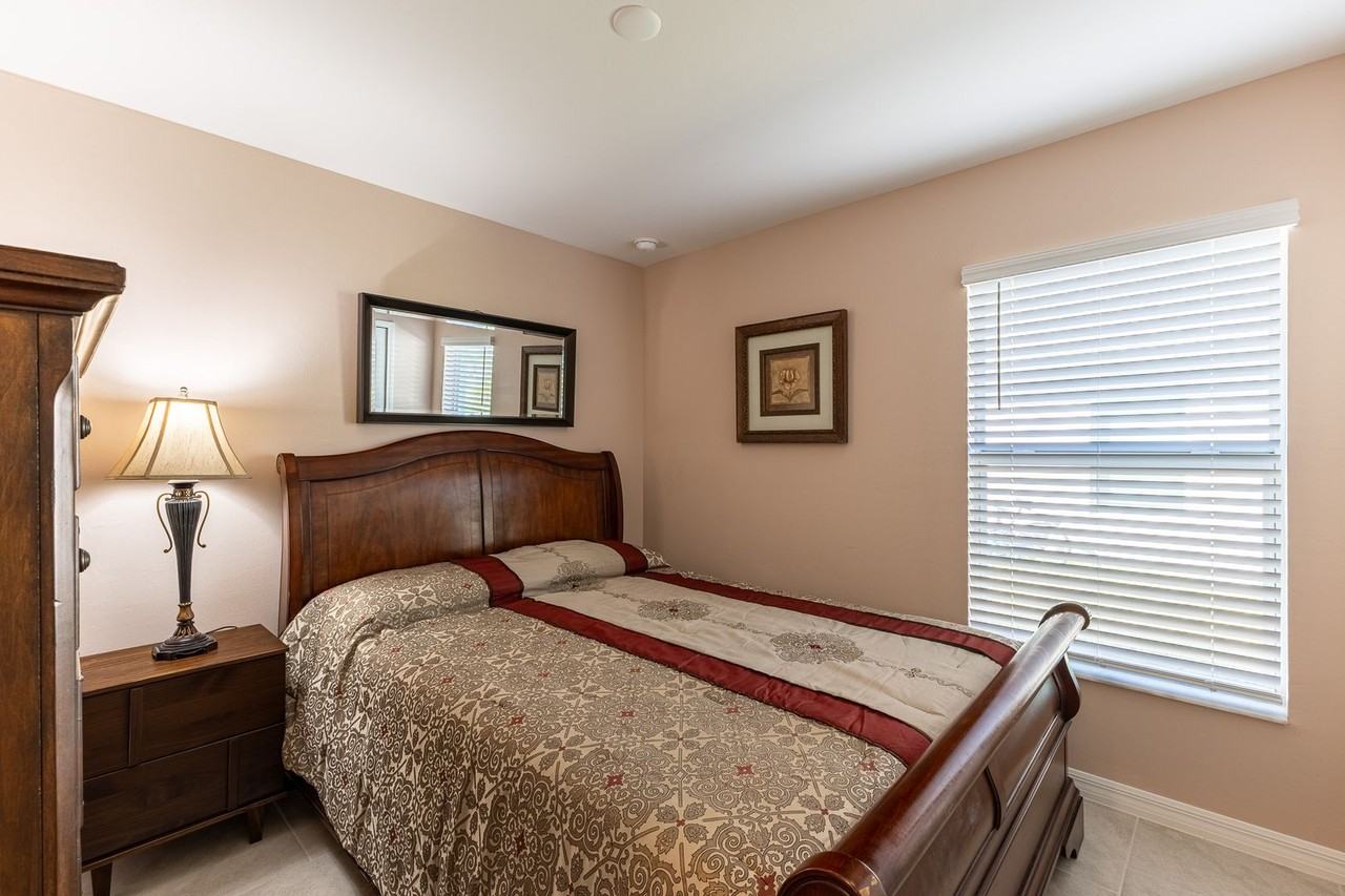 111 Naomi Pl - Photo 5 of 21