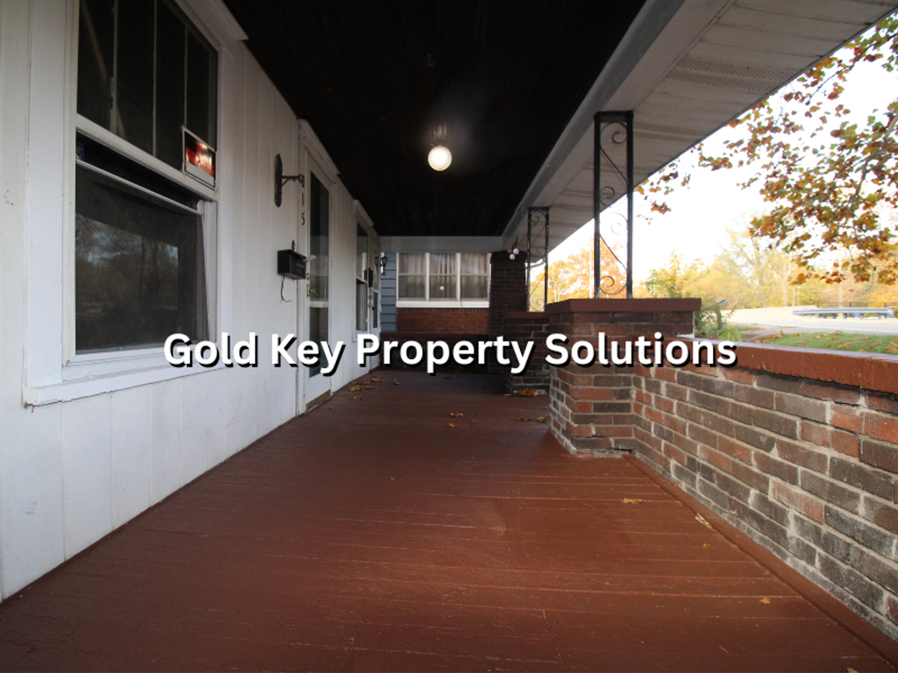 815 N Elm St - Photo 4 of 20