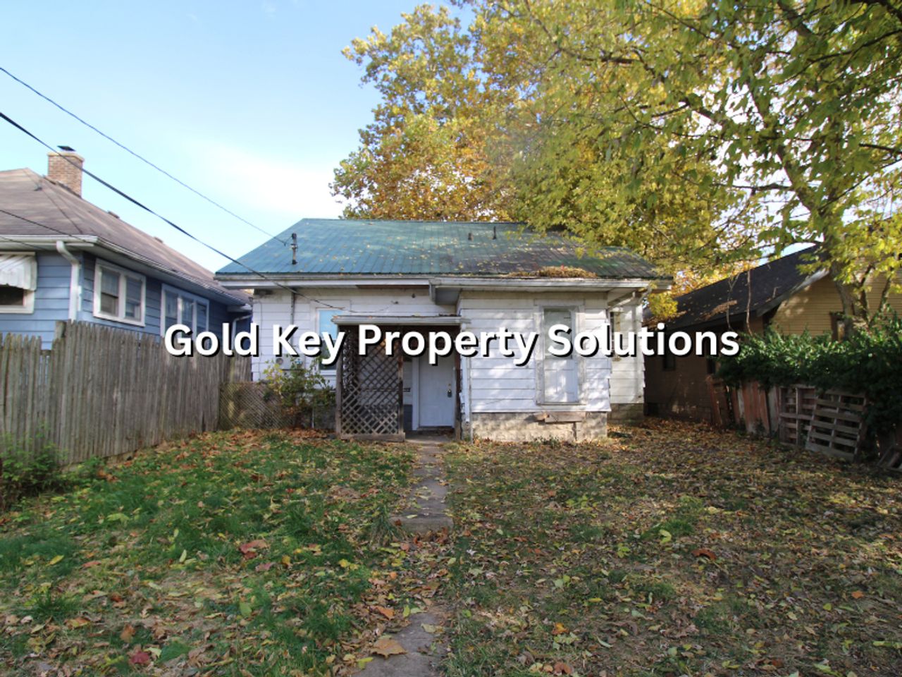 815 N Elm St - Photo 5 of 20