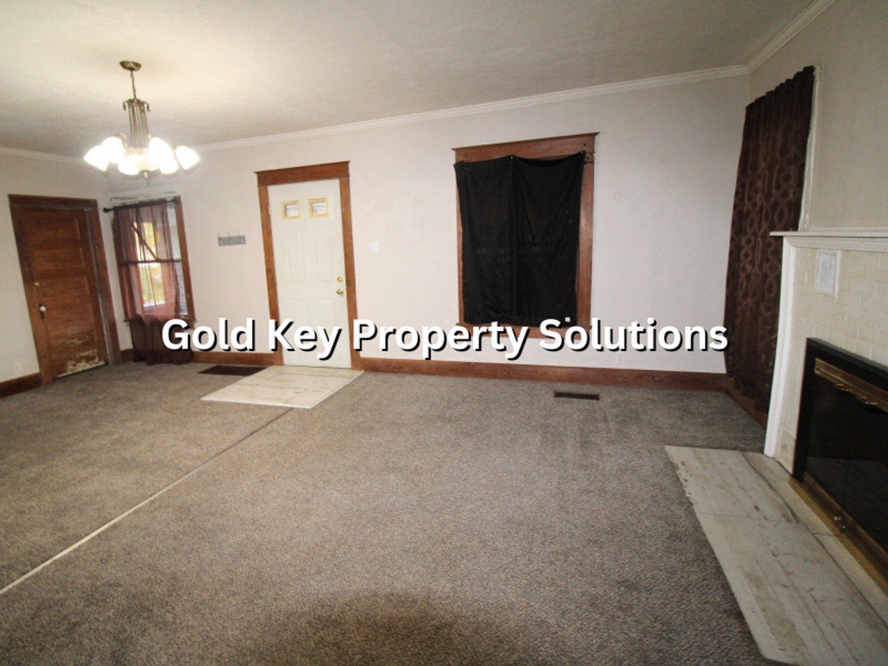 815 N Elm St - Photo 7 of 18
