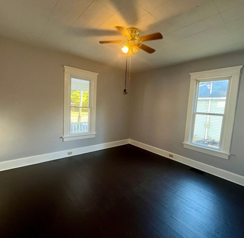 2314 State St - Photo 7 of 10