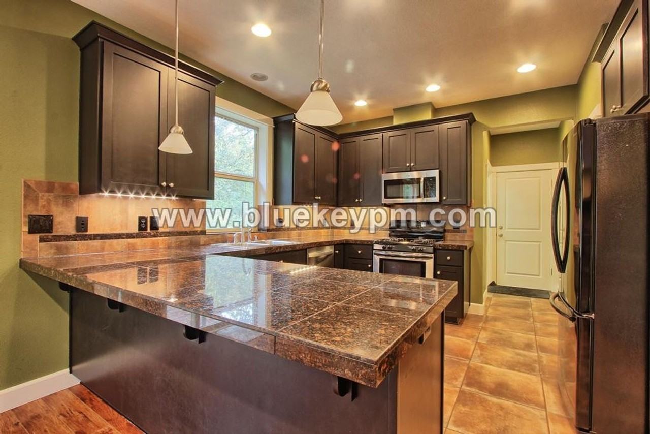 964 W S Cir - Photo 7 of 22
