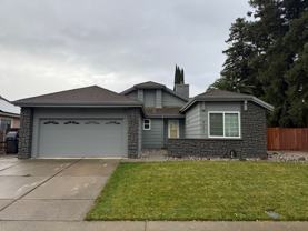 921 Hickory Ave - Photo 1 of 1