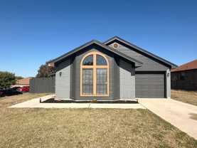 312 Bronc Dr - Photo 1 of 1