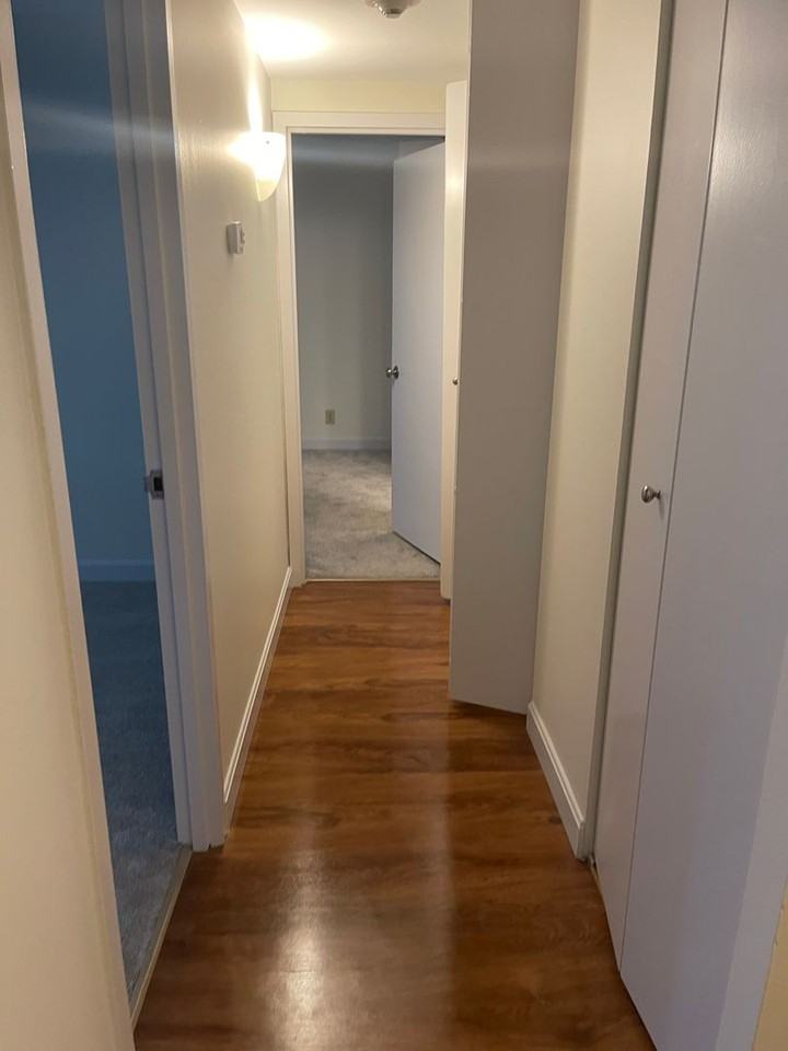 112 Huntington Road - Photo 5 of 18