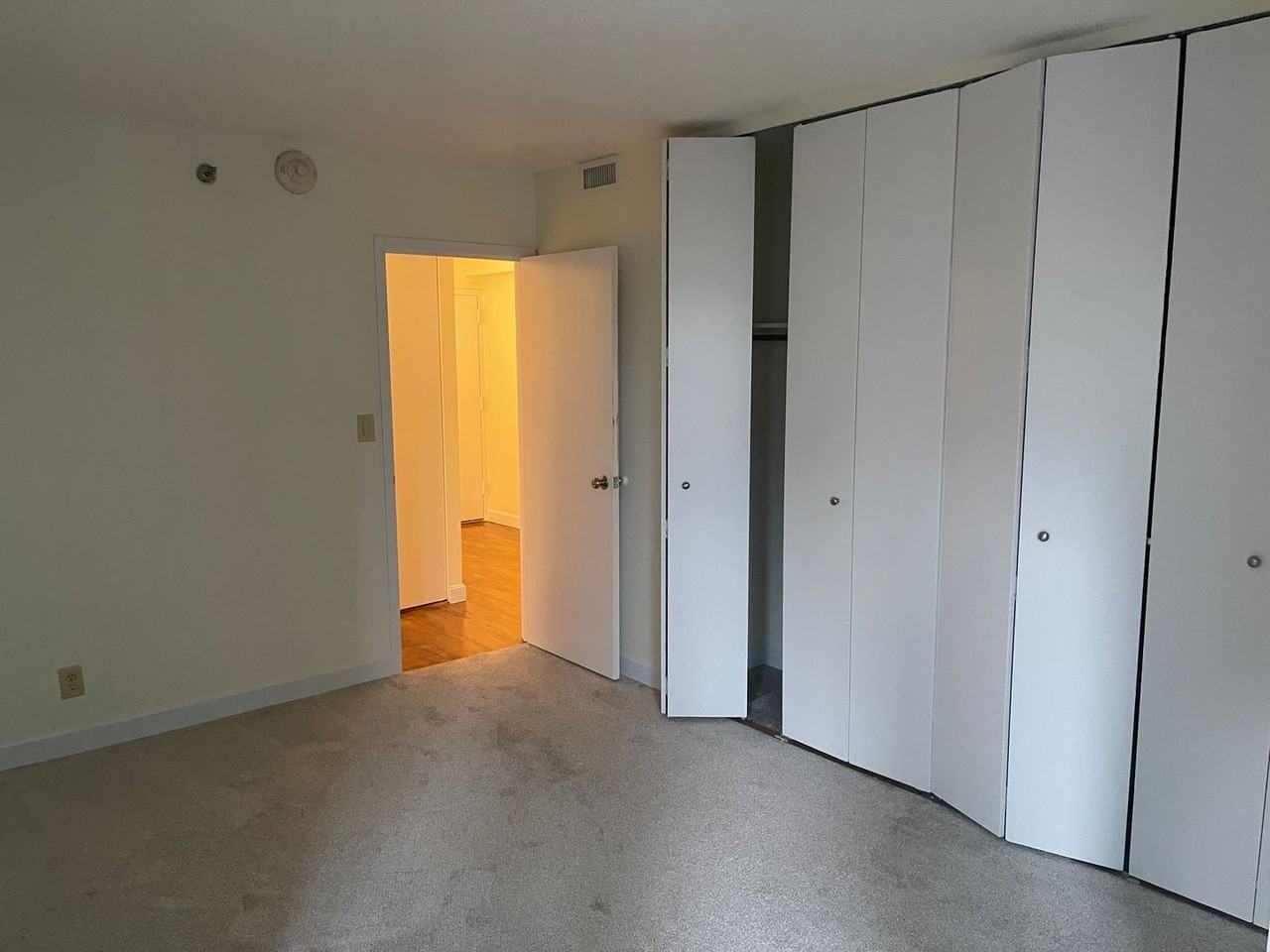 112 Huntington Road - Photo 7 of 18