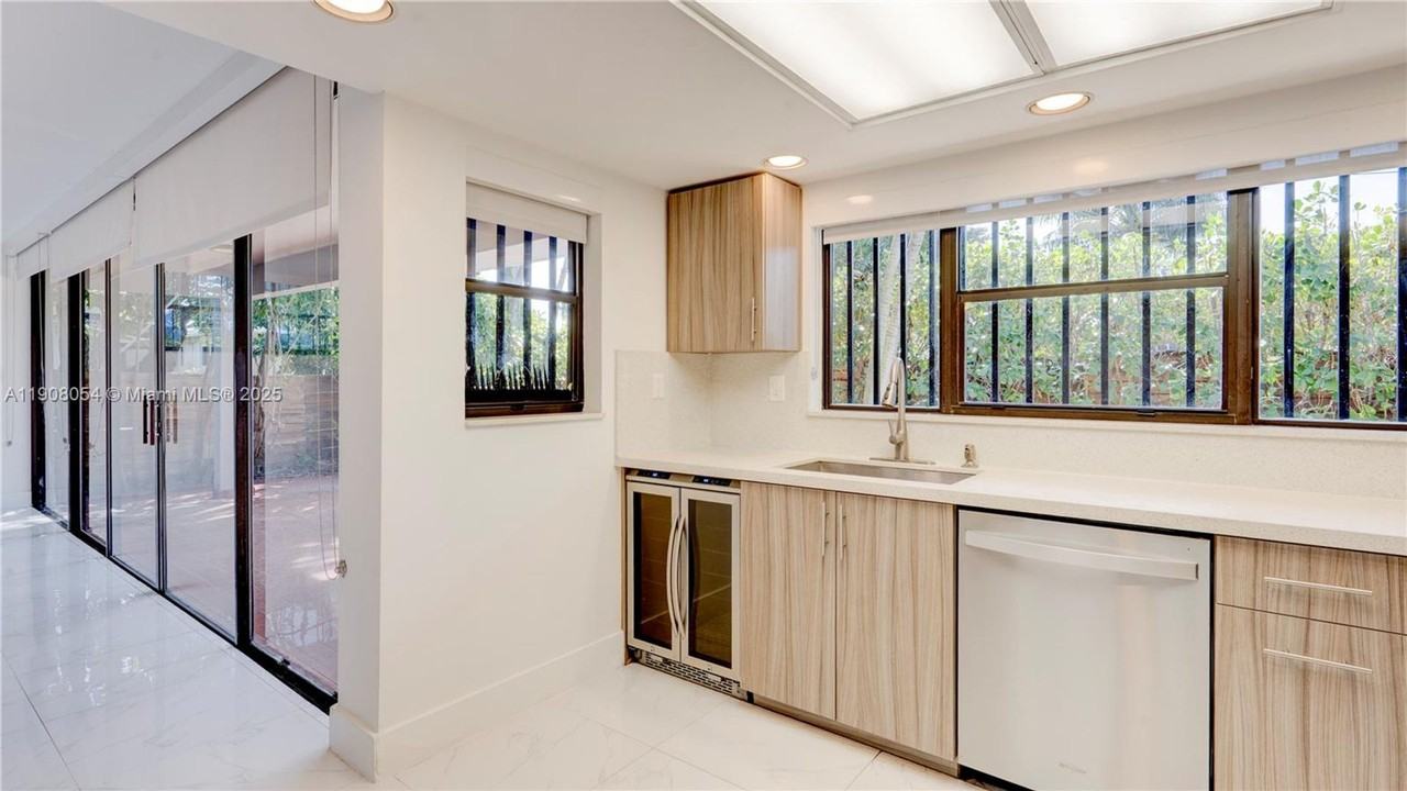 6460 Nw 2nd St - Photo 2 of 30