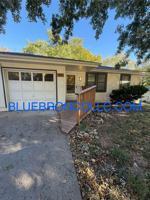 featured image of 717 Ne Banner Dr