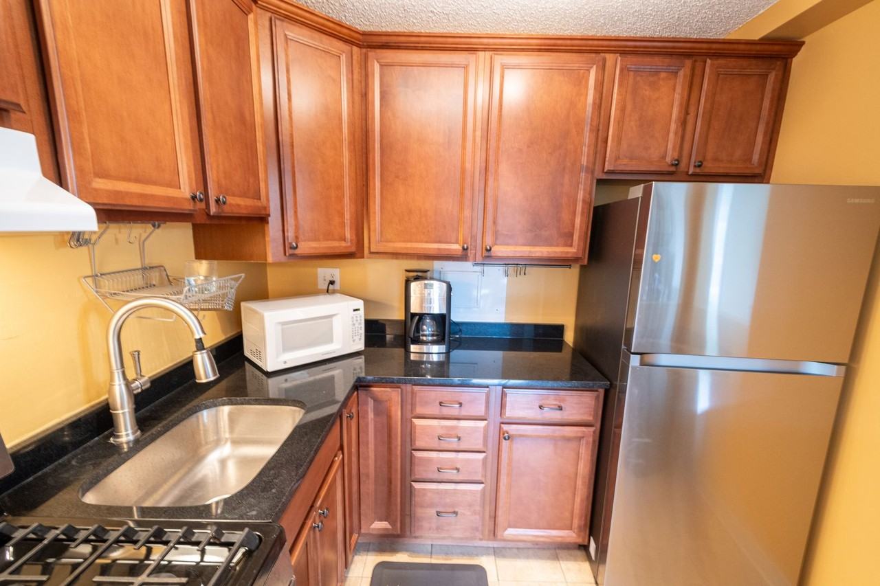 1225 Martha Custis Drive - Photo 7 of 21