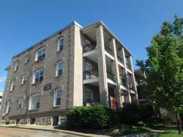 featured image of 400 S 9th St