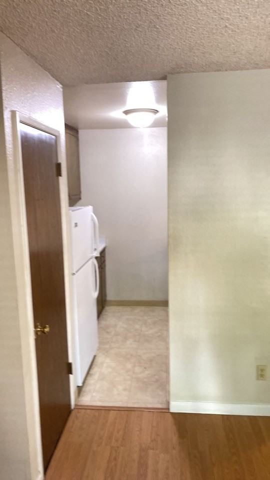 1131 W 3rd St - Photo 2 of 7