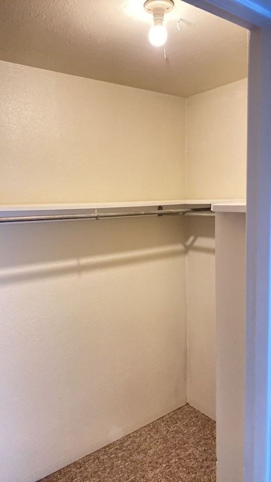 1131 W 3rd St - Photo 6 of 7