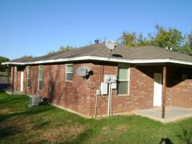 305 Pecan St - Photo 1 of 1