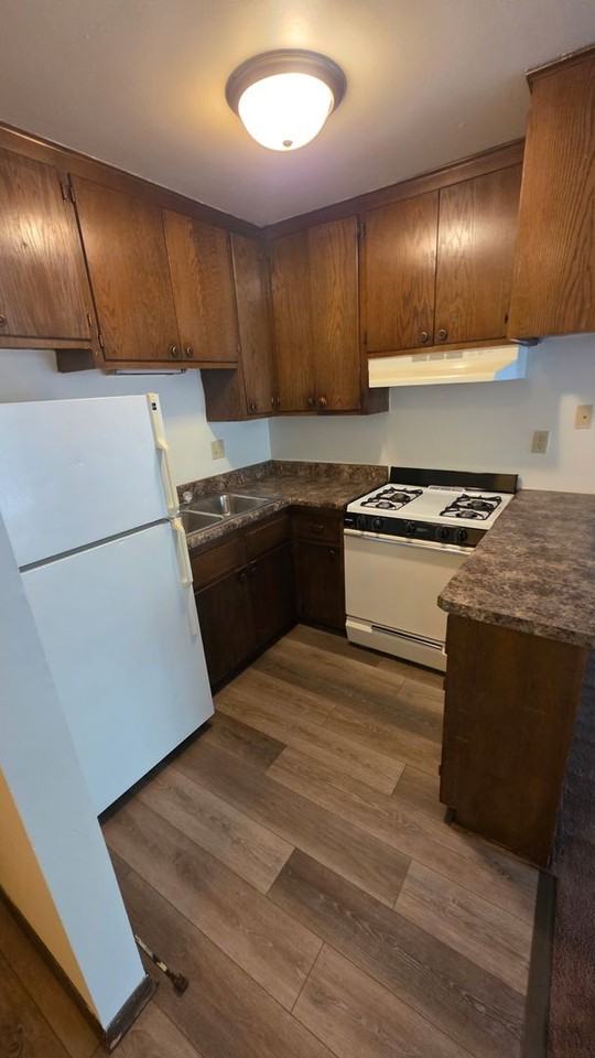 3545 E Tesch Ave #6 - Photo 5 of 7