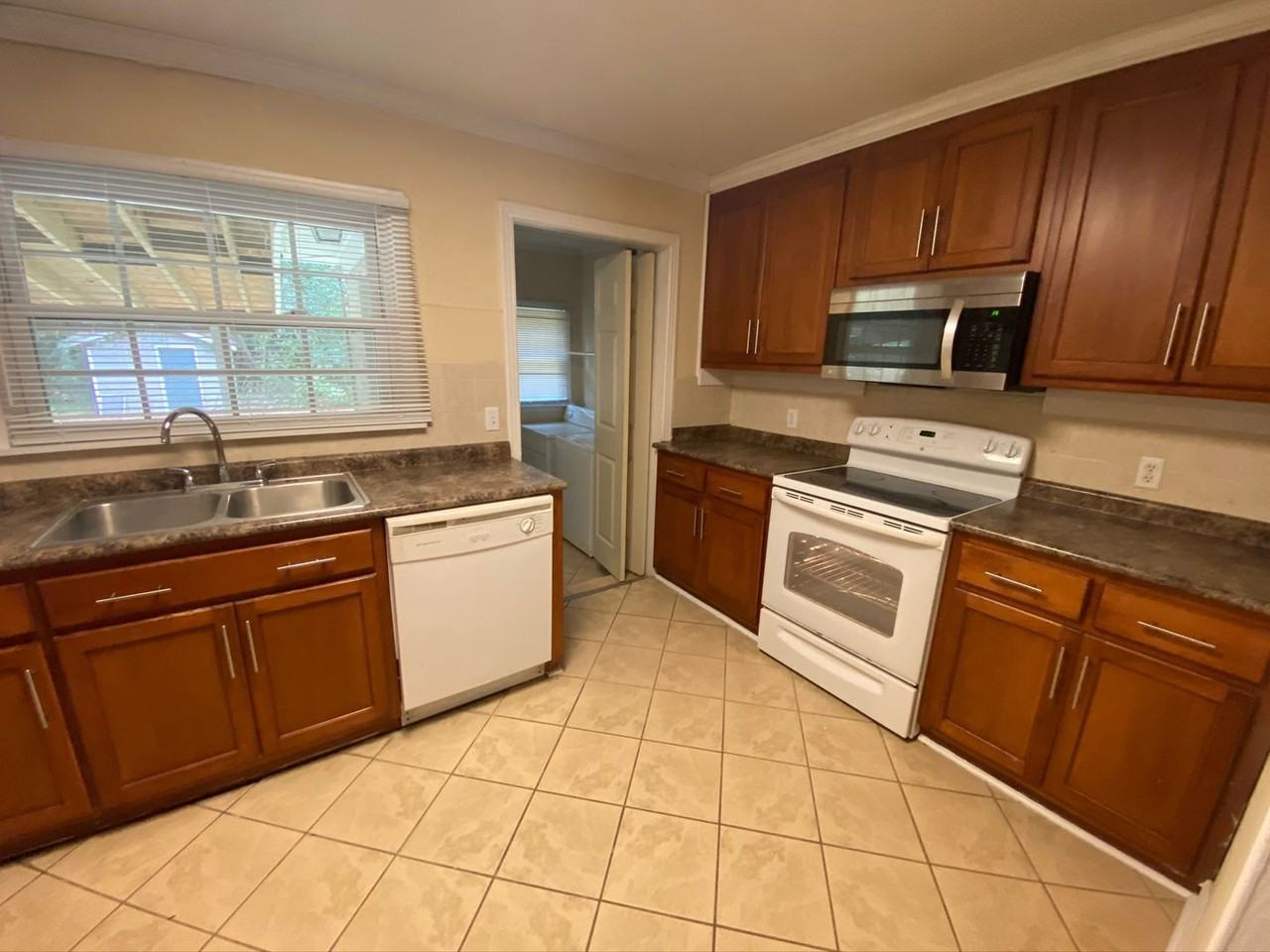 116 Forest Way - Photo 6 of 26