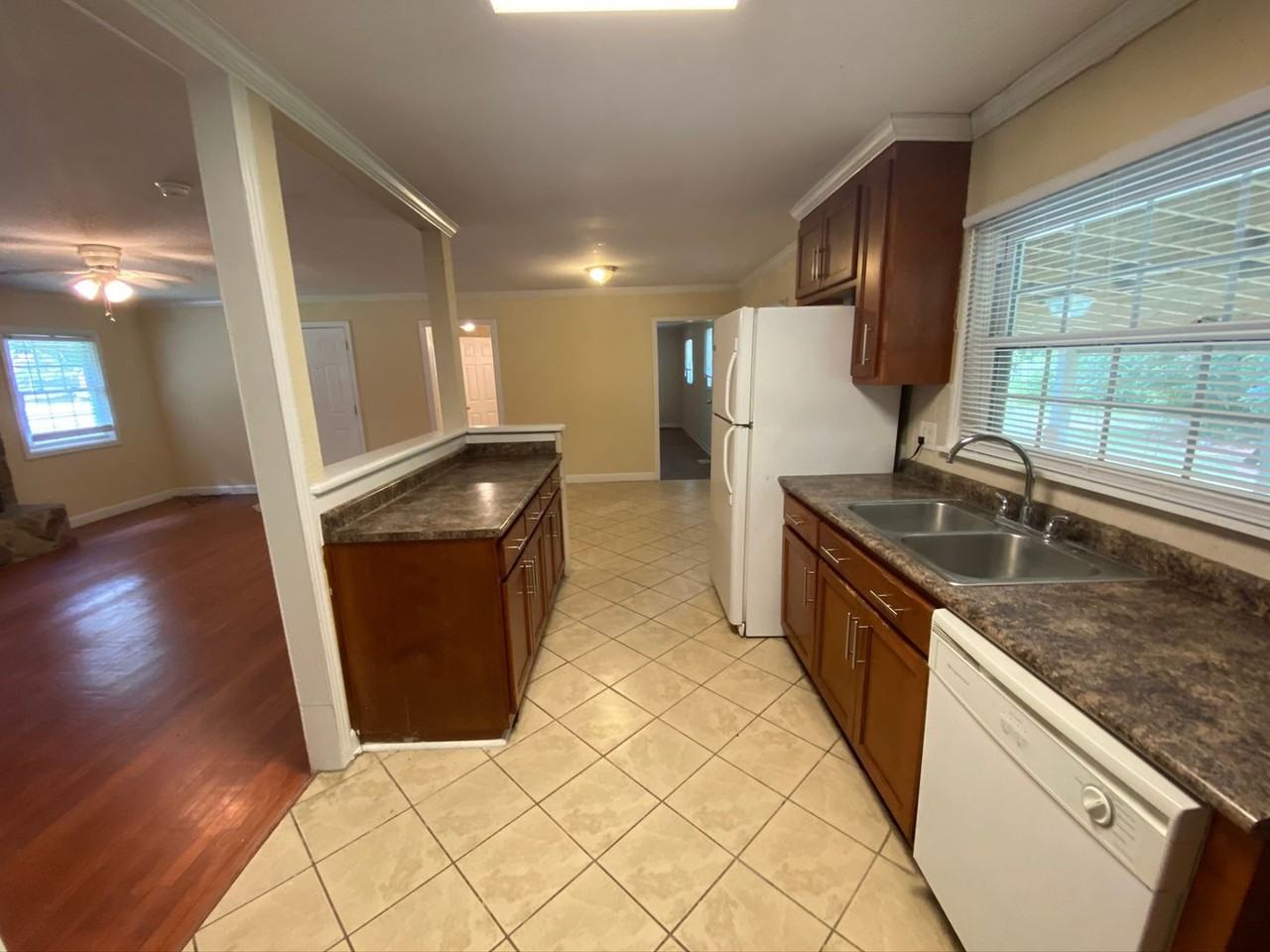 116 Forest Way - Photo 7 of 26