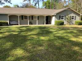 featured image of 107 Greenbriar Trl