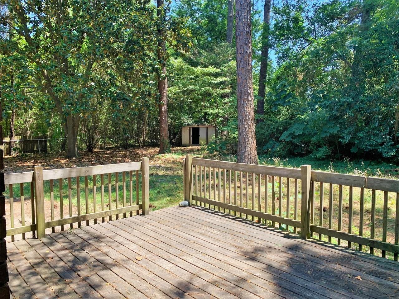 210 Merrywood Dr - Photo 3 of 12