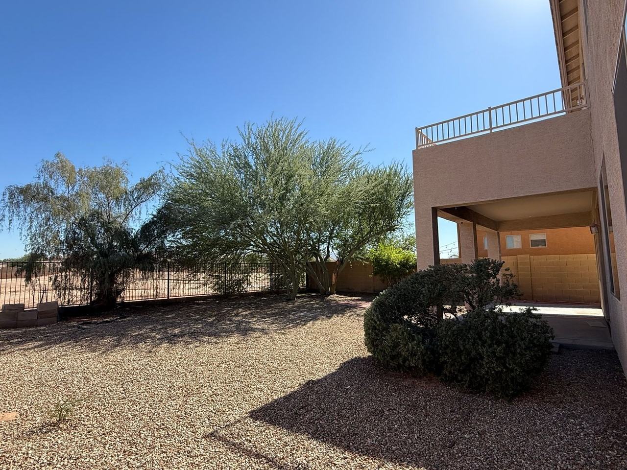 6813 South 55th Lane - Photo 2 of 25