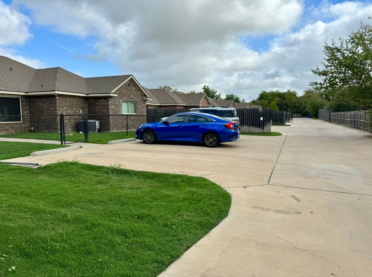 200 Church Ave - Photo 3 of 3