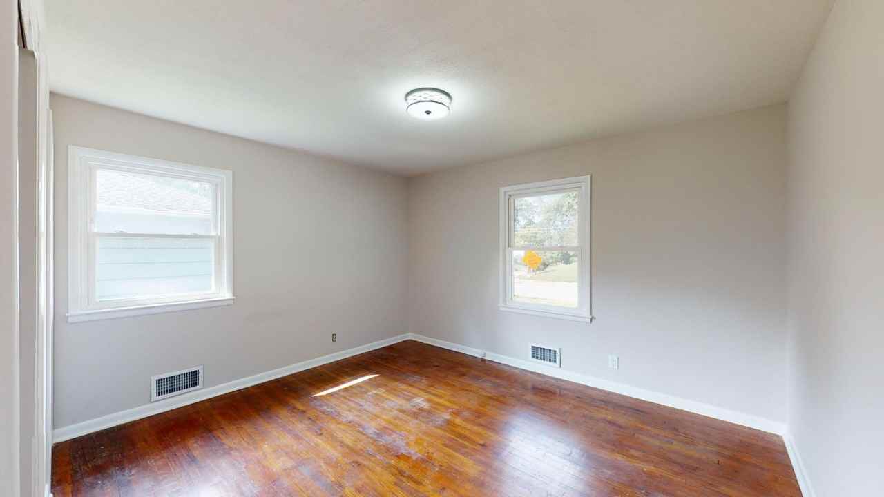 2601 Glenn Street - Photo 7 of 15