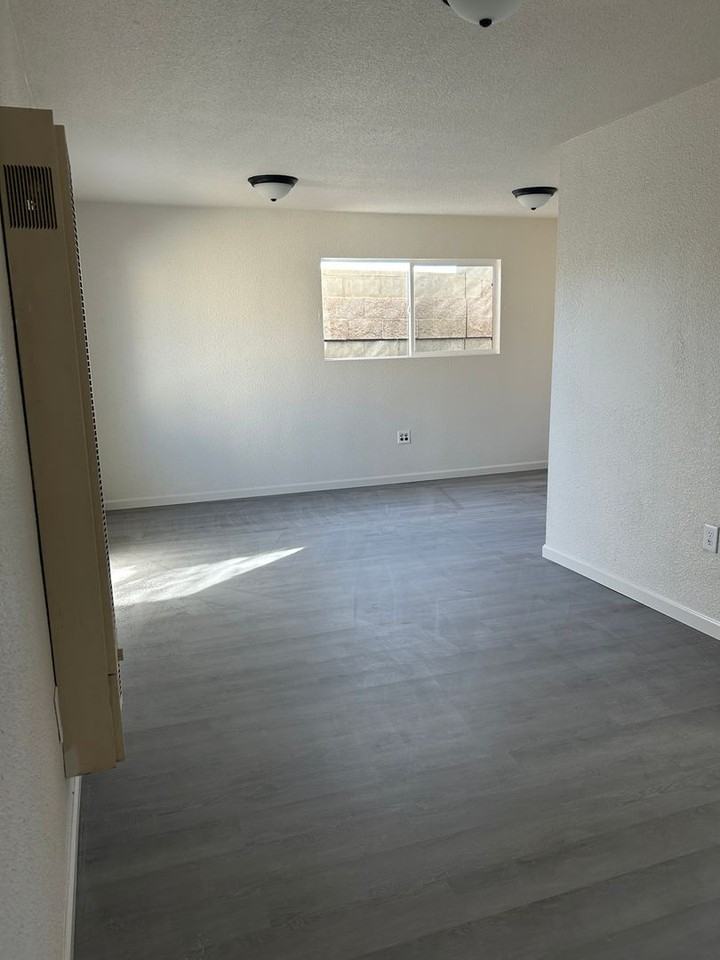 3801 Sherman Ln - Photo 7 of 17
