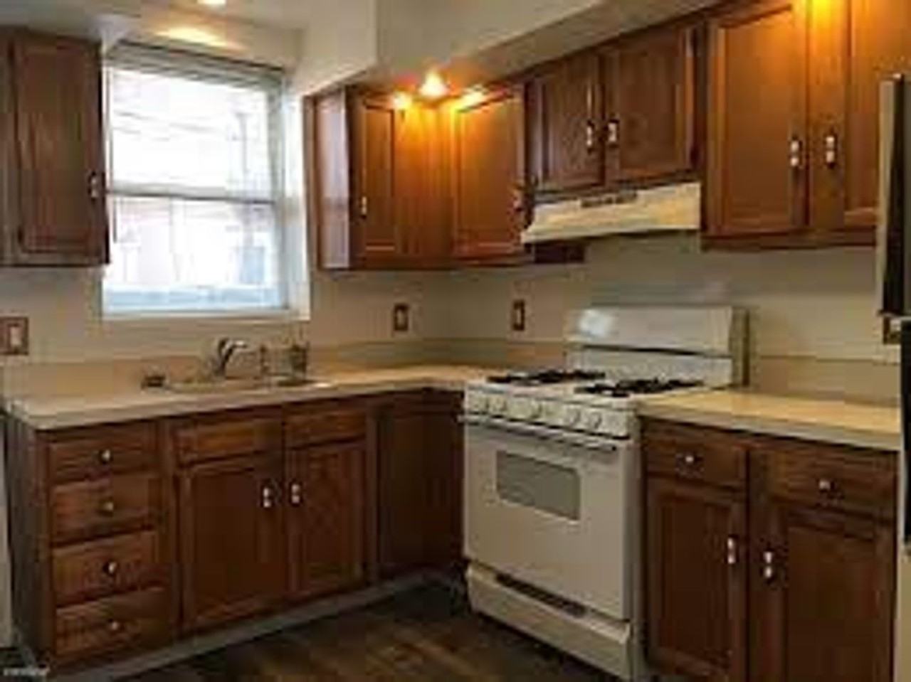 2631 S Watts St - Photo 3 of 10