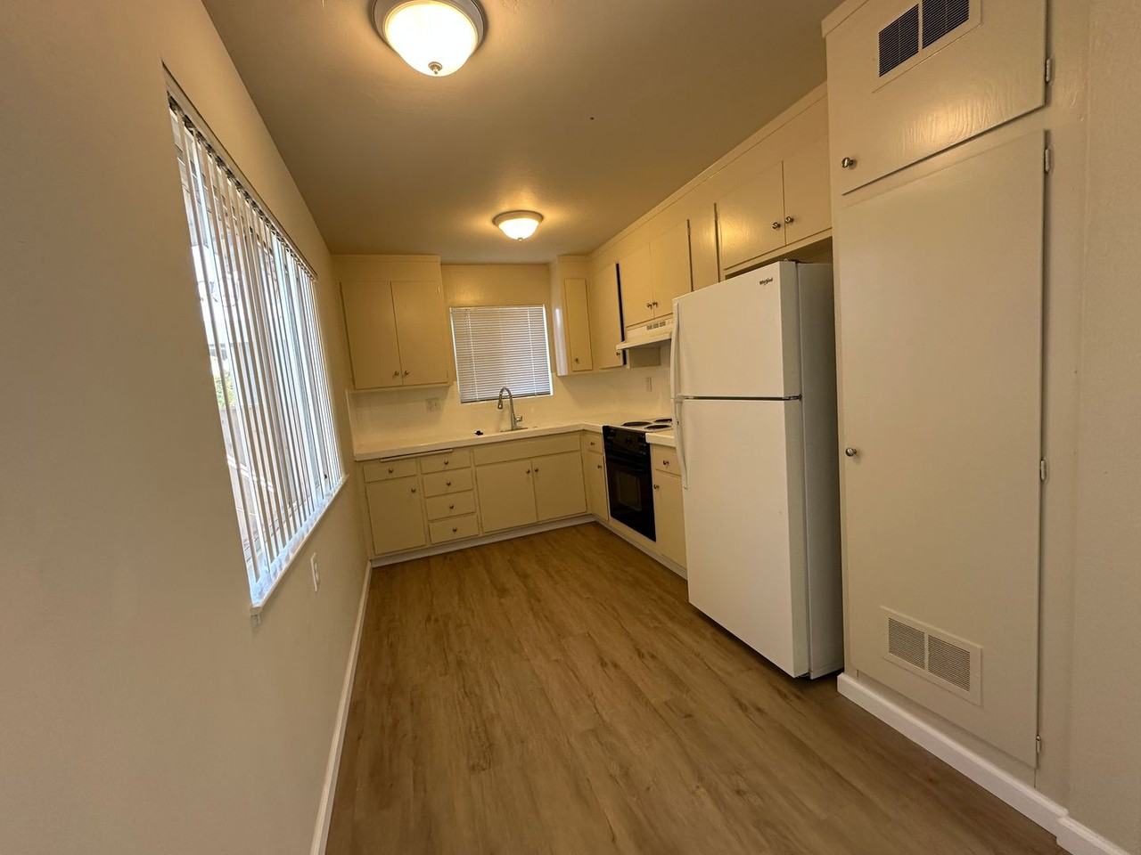 6365 Bollinger Rd - Photo 4 of 8