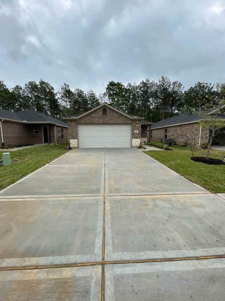 719 Long Cedar Dr - Photo 4 of 22