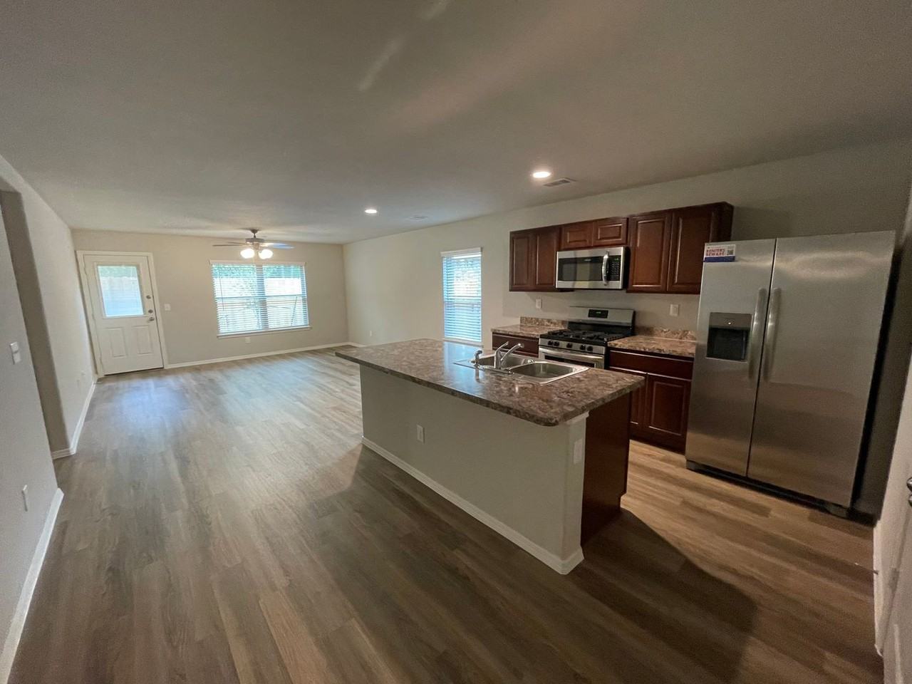 719 Long Cedar Dr - Photo 6 of 22