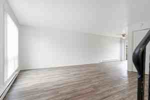 featured image of 750 West E Street