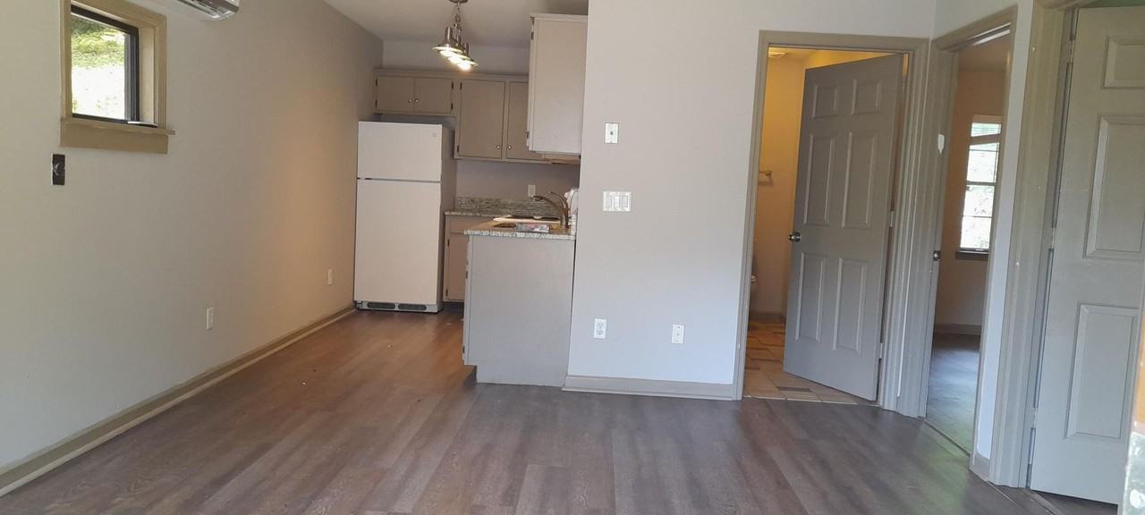 1205R W 50th St - Photo 3 of 13