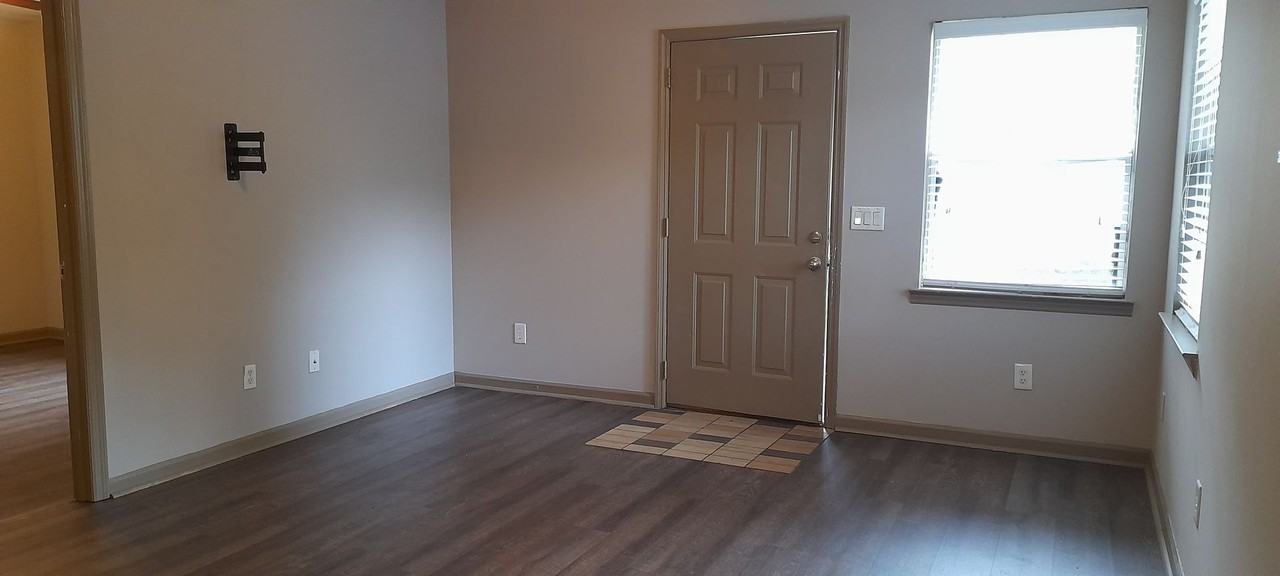 1205R W 50th St - Photo 6 of 13