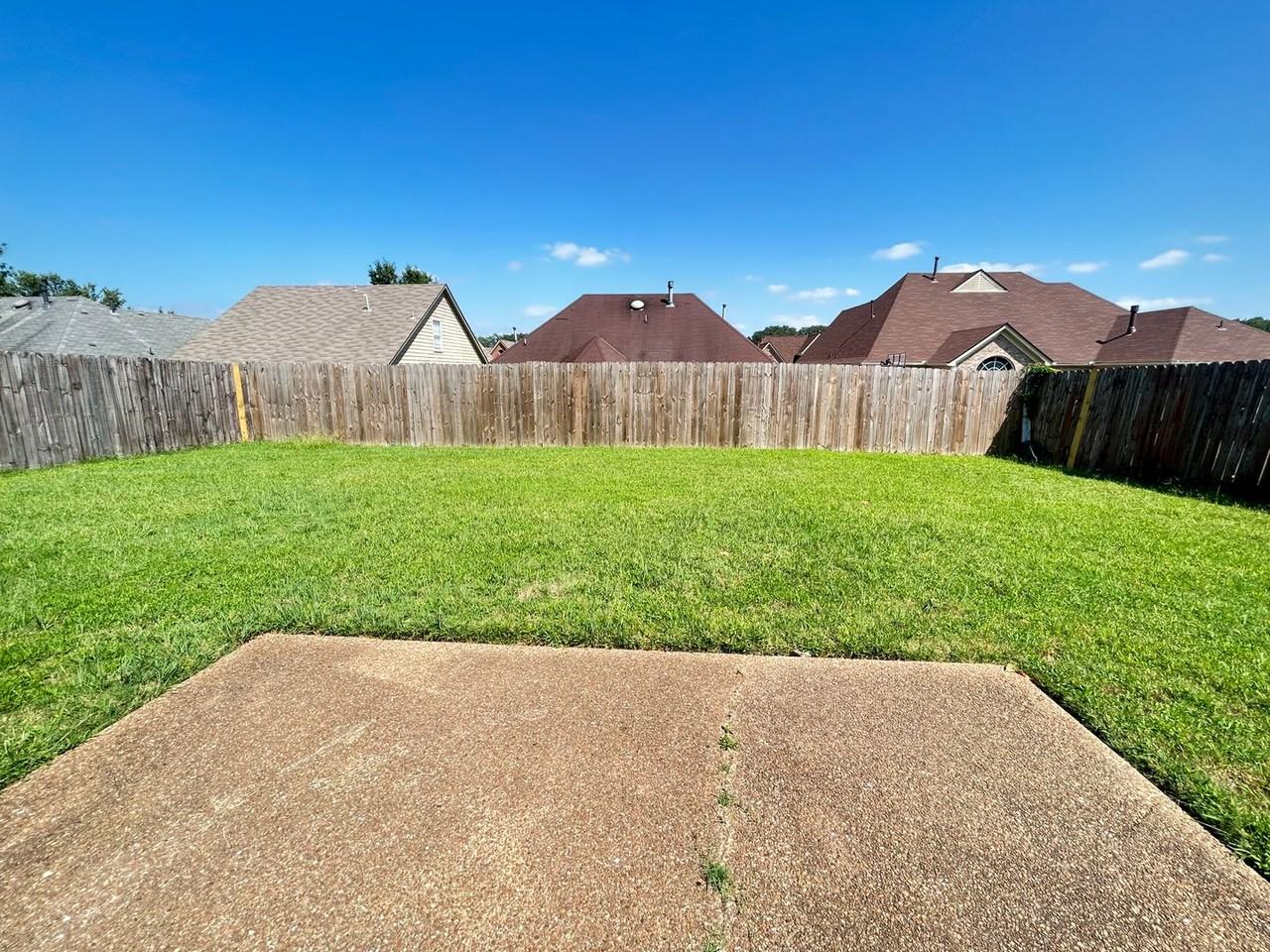 4806 Ashcroft Dr - Photo 4 of 19