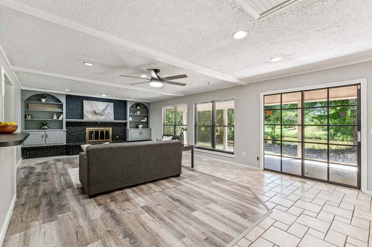 6000 Marlow Ln - Photo 6 of 26