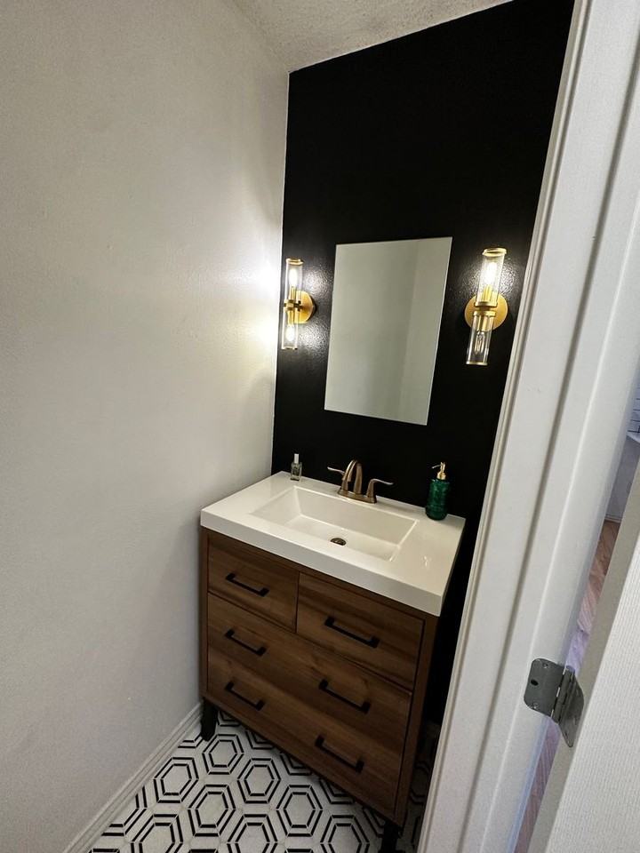 1363 S 11th St - Photo 7 of 15