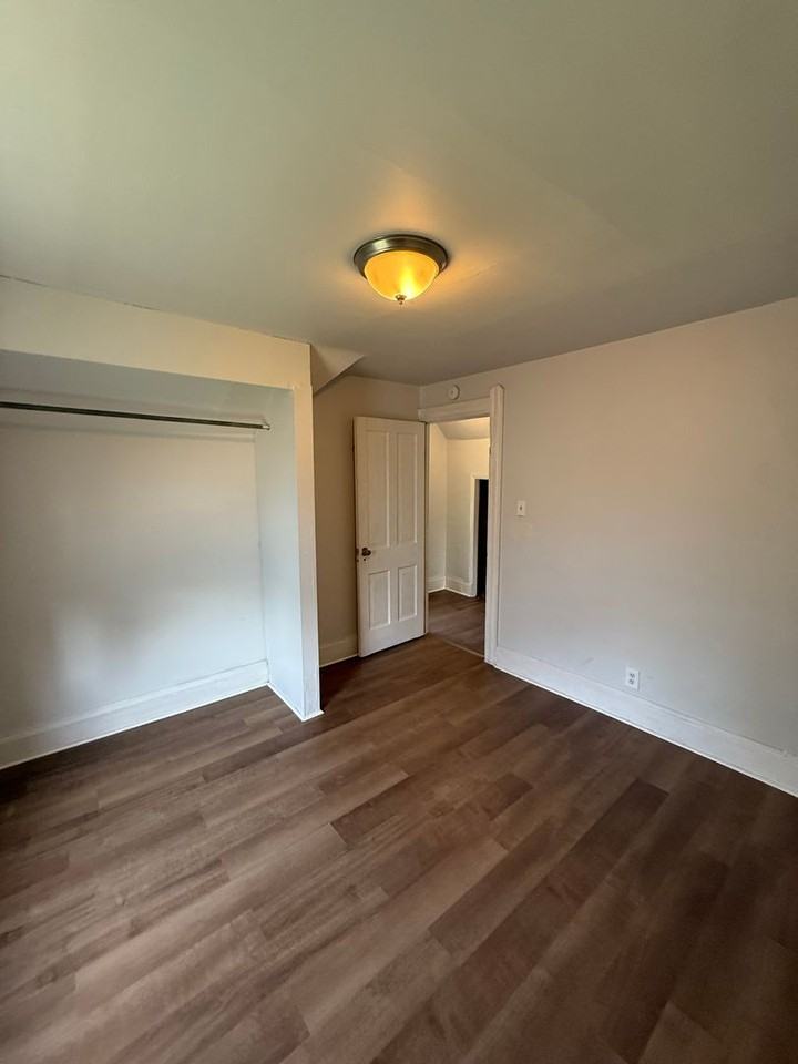 3132 Elyria Avenue - Photo 7 of 18