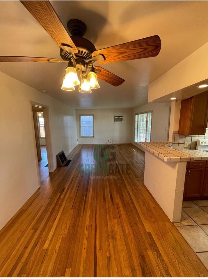 1529 Del Monte Avenue - Photo 4 of 26