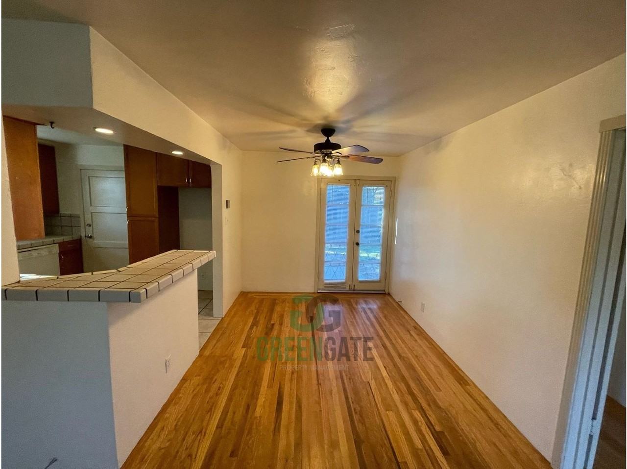 1529 Del Monte Avenue - Photo 5 of 26