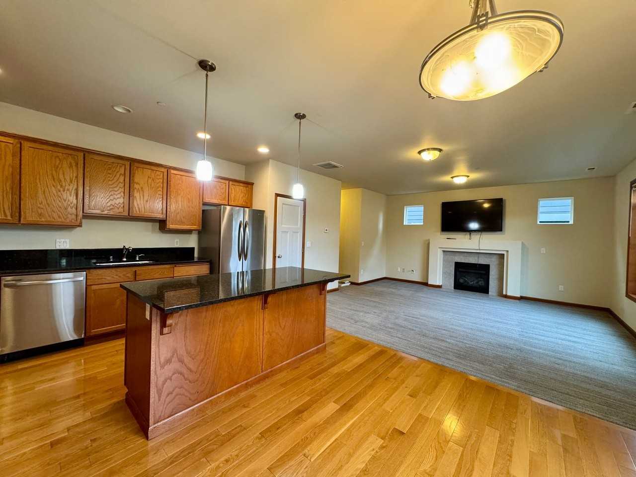 1515 149th Pl Sw - Photo 2 of 11