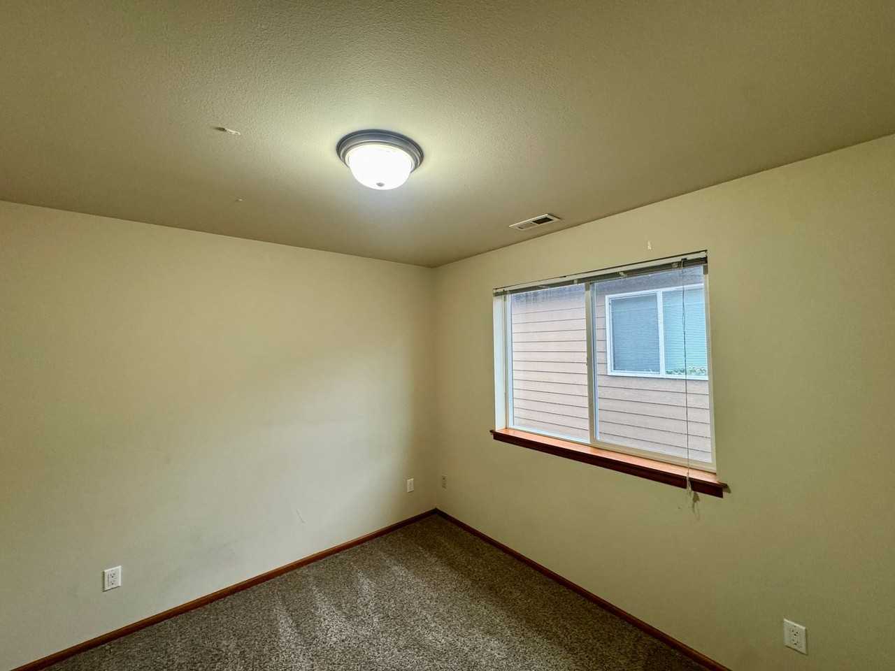 1515 149th Pl Sw - Photo 4 of 11