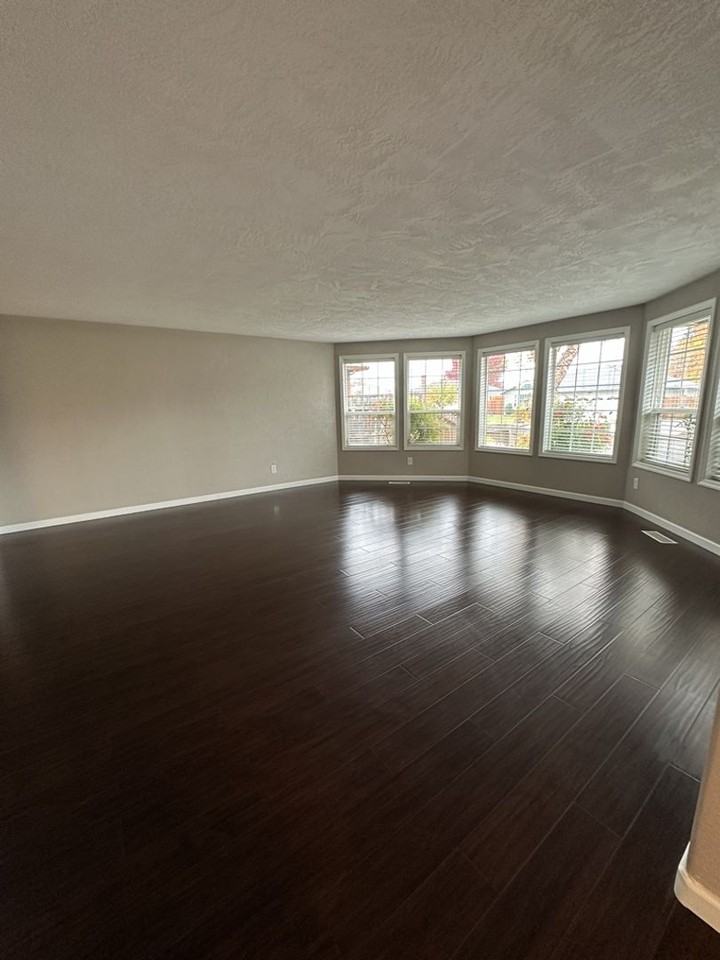 3160 Cheltenham Way - Photo 4 of 23