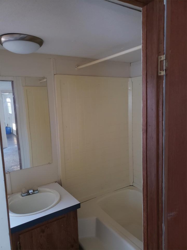 60 K And M Way - Photo 5 of 8